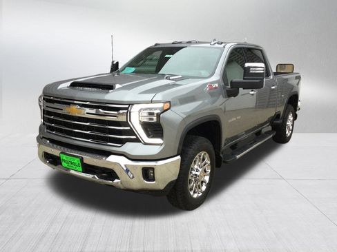 New 2026 Chevrolet Silverado 3500 LTZ w/ LTZ Premium Package image 2