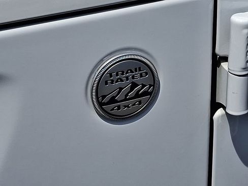 Used 2018 Jeep Wrangler Unlimited Sport S AWD/4WD image 29