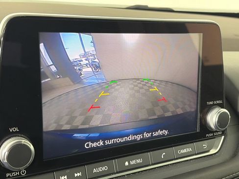 Used 2021 Nissan Rogue S AWD/4WD image 20