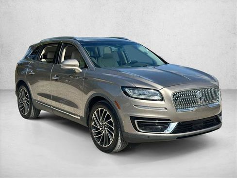 Used 2019 Lincoln Nautilus Reserve image 3