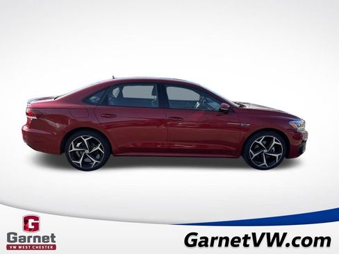Used 2021 Volkswagen Passat 2.0T R-Line image 7