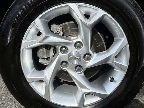 Used 2025 Chevrolet Trax LS w/ LS Convenience Package FWD image 8