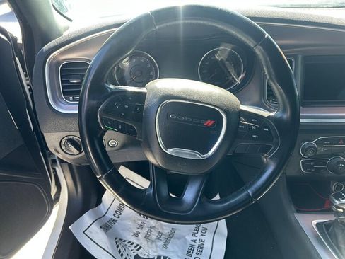 Used 2019 Dodge Charger SXT image 13