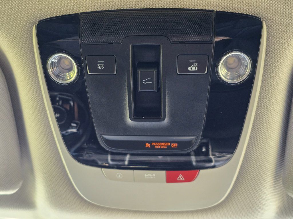 Used 2023 Kia Sorento S w/ Panoramic Sunroof Package FWD image 25