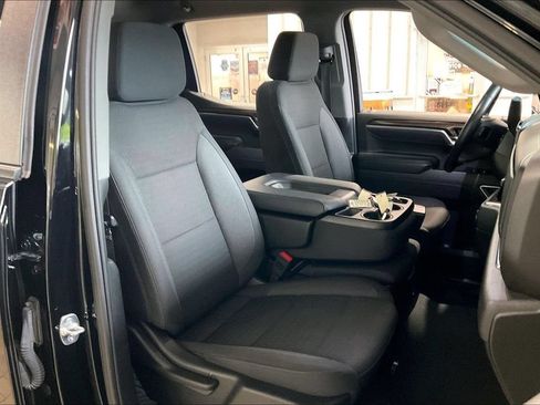 Used 2025 Chevrolet Silverado 1500 LT RWD image 22