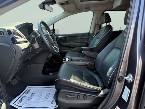 Used 2022 Honda Odyssey Elite image 9