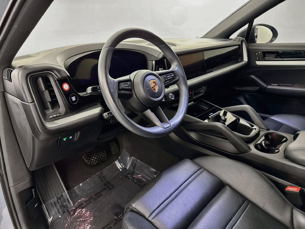 Used 2024 Porsche Cayenne Coupe AWD/4WD image 9