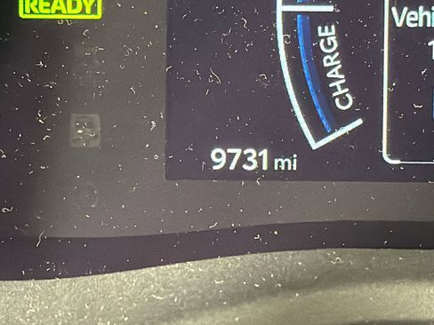Used 2025 Toyota Camry LE FWD image 27