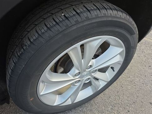 Used 2023 Buick Encore GX Preferred w/ Cold Weather Comfort Package image 23