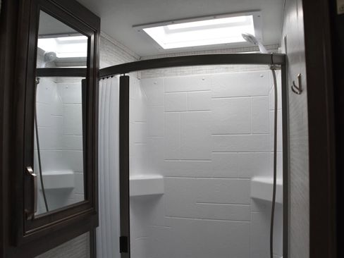 Used 2024 Ford E-450 and Econoline 450 Super Duty w/ Motorhome Prep Package image 26