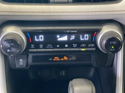 Certified 2024 Toyota RAV4 XLE w/ Convenience Package AWD/4WD image 21