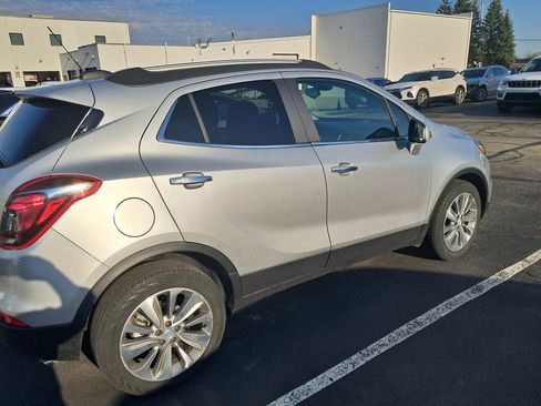 Used 2020 Buick Encore Preferred FWD image 7