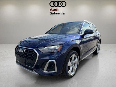 Certified 2022 Audi Q5 2.0T Premium Plus w/ Premium Plus Package image 3