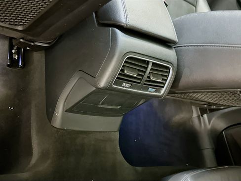 Used 2017 Audi Q5 2.0T Premium image 27