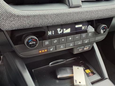 New 2026 Subaru Outback Limited image 9