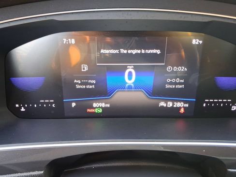 Used 2024 Volkswagen Tiguan SE FWD image 18