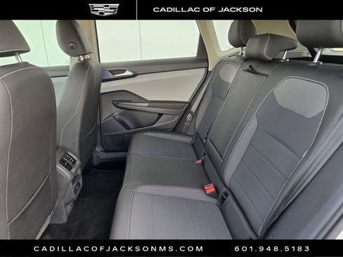 Used 2024 Volkswagen Taos SE image 10