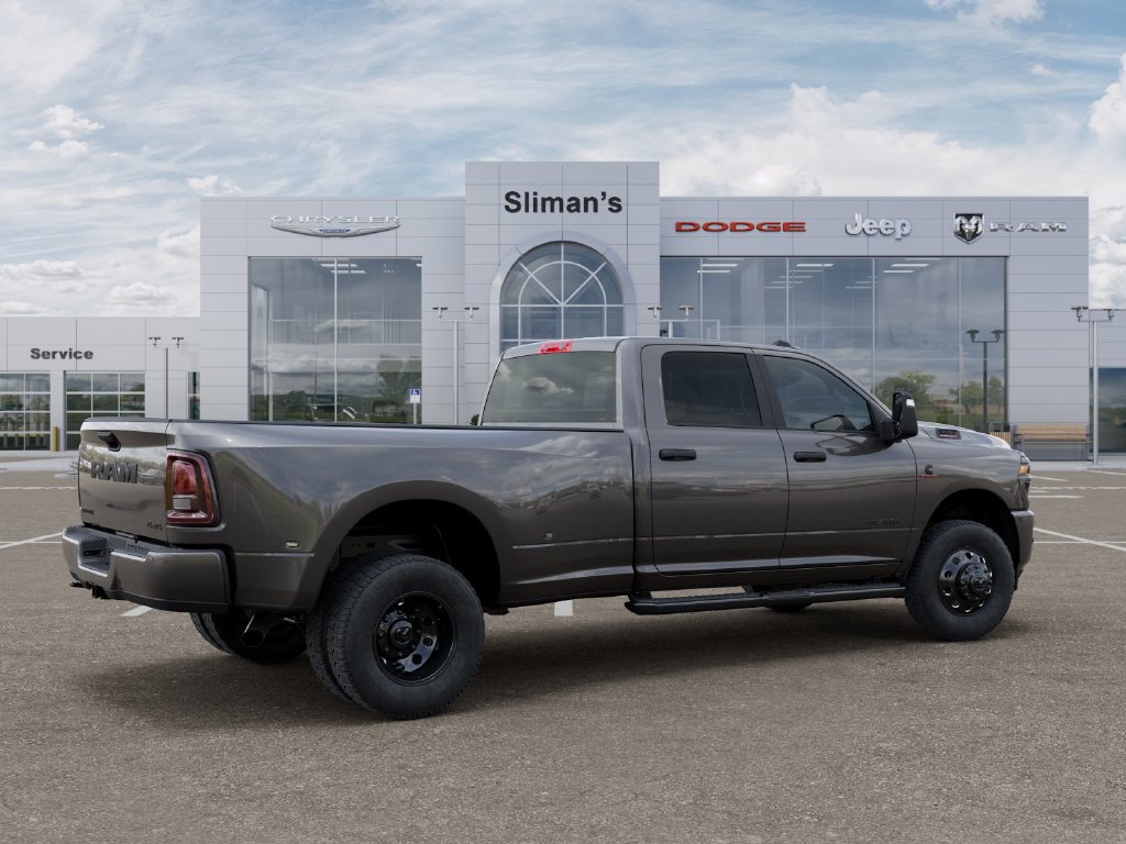 New 2026 RAM 3500 Big Horn AWD/4WD image 5