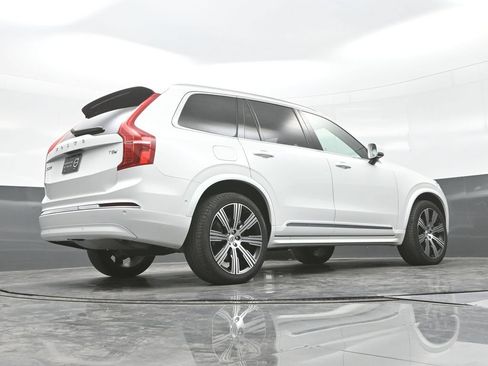 Used 2025 Volvo XC90 T8 Plus w/ Protection Package Premier AWD/4WD image 32