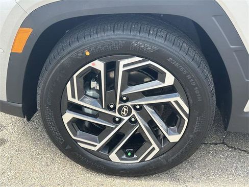 New 2025 Hyundai Tucson Limited image 11