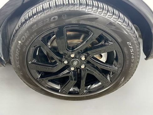 Certified 2023 Land Rover Discovery S R-Dynamic AWD/4WD image 33
