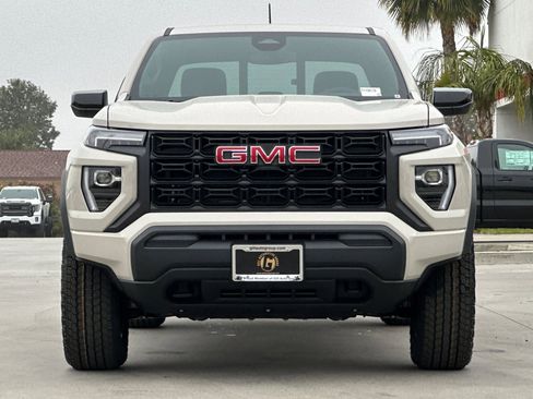 New 2026 GMC Canyon Elevation image 10