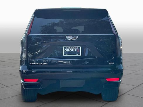 Used 2024 Cadillac Escalade Sport Platinum w/ LPO, ONYX Package AWD/4WD image 5