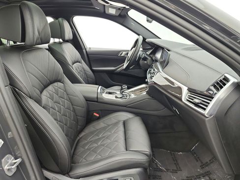Used 2023 BMW X6 M50i w/ Parking Assistance Package image 26