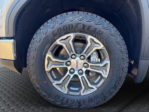 New 2026 GMC Sierra 1500 SLE w/ X31 Off-Road Package image 10