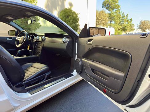 Used 2008 Ford Mustang GT Premium image 40
