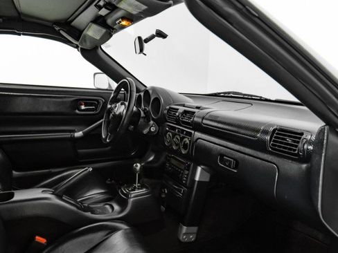 Used 2002 Toyota MR2 image 10