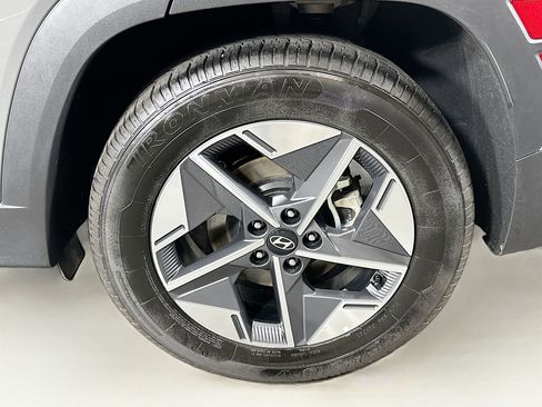Used 2025 Hyundai Tucson SEL FWD image 11