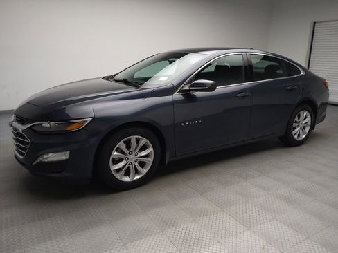 Used 2019 Chevrolet Malibu LT w/ Driver Confidence Package FWD image 2