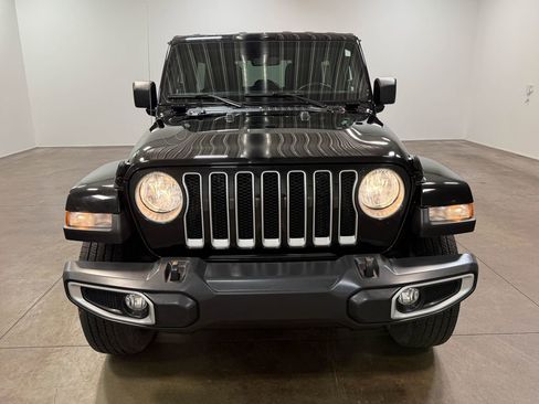 Used 2022 Jeep Wrangler Unlimited Sahara AWD/4WD image 41