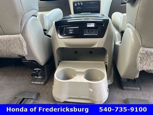 Used 2017 Toyota Sienna XLE Premium image 46