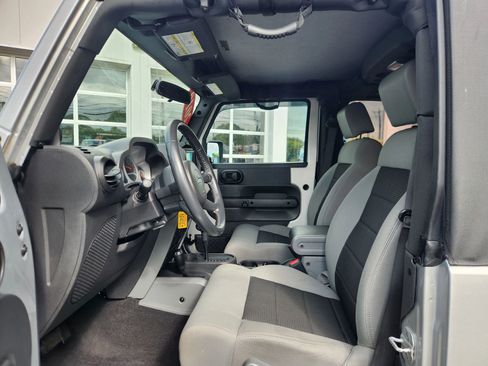 Used 2010 Jeep Wrangler Sport AWD/4WD image 24