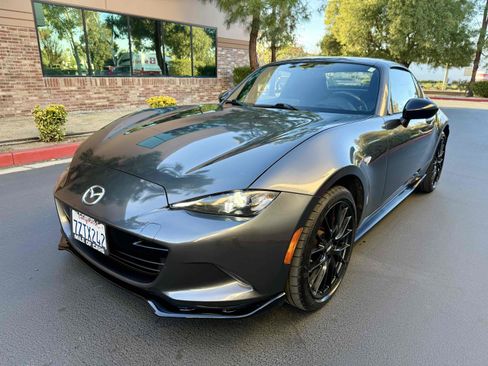 Used 2017 MAZDA MX-5 Miata RF Club w/ Brembo/BBS Package image 3