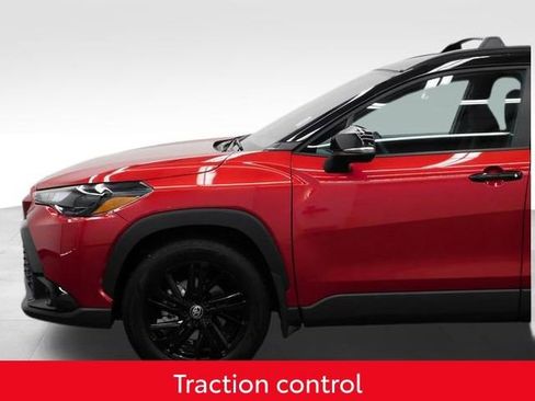 Used 2025 Toyota Corolla Cross AWD Hybrid image 5