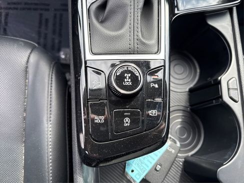 Certified 2023 Kia Sportage EX AWD/4WD image 34