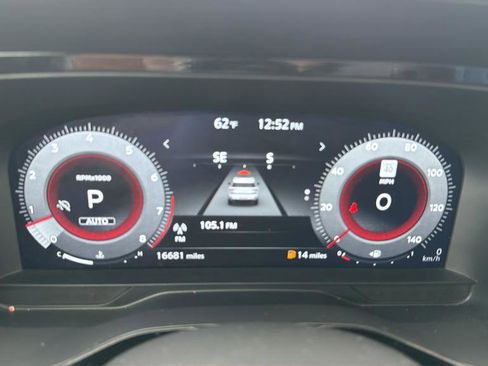 Used 2024 Nissan Pathfinder Platinum AWD/4WD image 10
