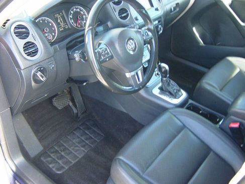 Used 2016 Volkswagen Tiguan S AWD/4WD image 7