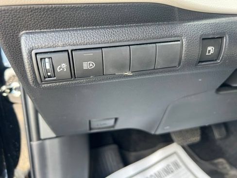 Used 2024 Toyota Corolla LE w/ LE Convenience Package AWD/4WD image 21
