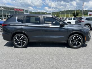 Used 2024 Mitsubishi Outlander SE AWD/4WD video 2