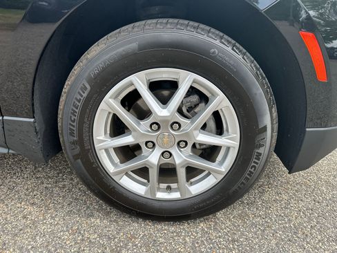 Used 2023 Chevrolet Equinox LS w/ LS Convenience Package image 10