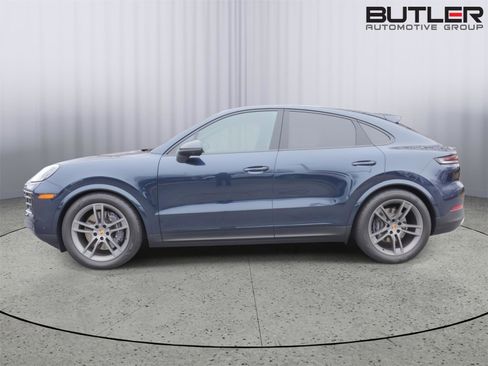 Used 2024 Porsche Cayenne Coupe image 4