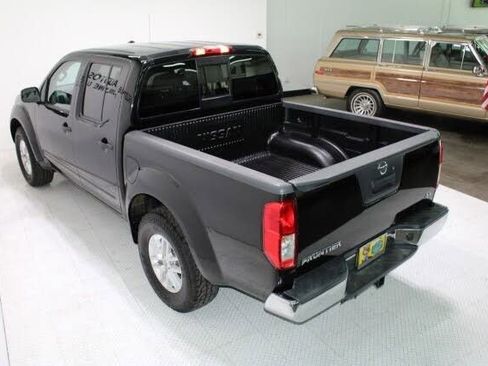 Used 2016 Nissan Frontier SV image 14