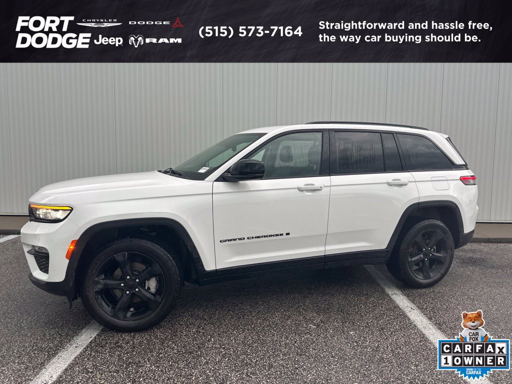 Used 2023 Jeep Grand Cherokee Limited w/ Black Appearance Package AWD/4WD image 1