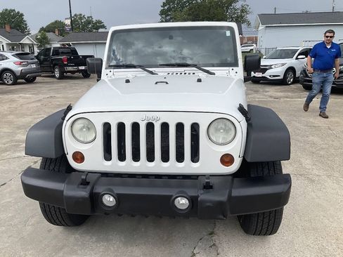 Used 2010 Jeep Wrangler Unlimited Sport RWD image 8