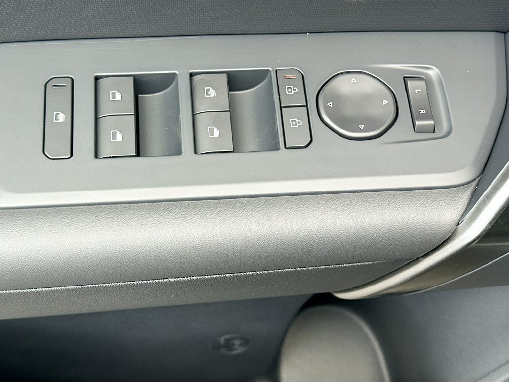 New 2027 Kia Seltos X-Line S w/ X-Line S Premium Package AWD/4WD image 17