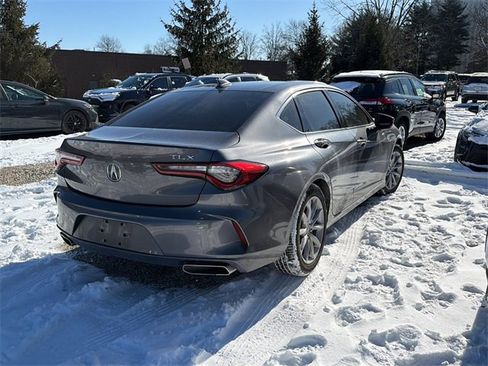 Used 2022 Acura TLX image 3